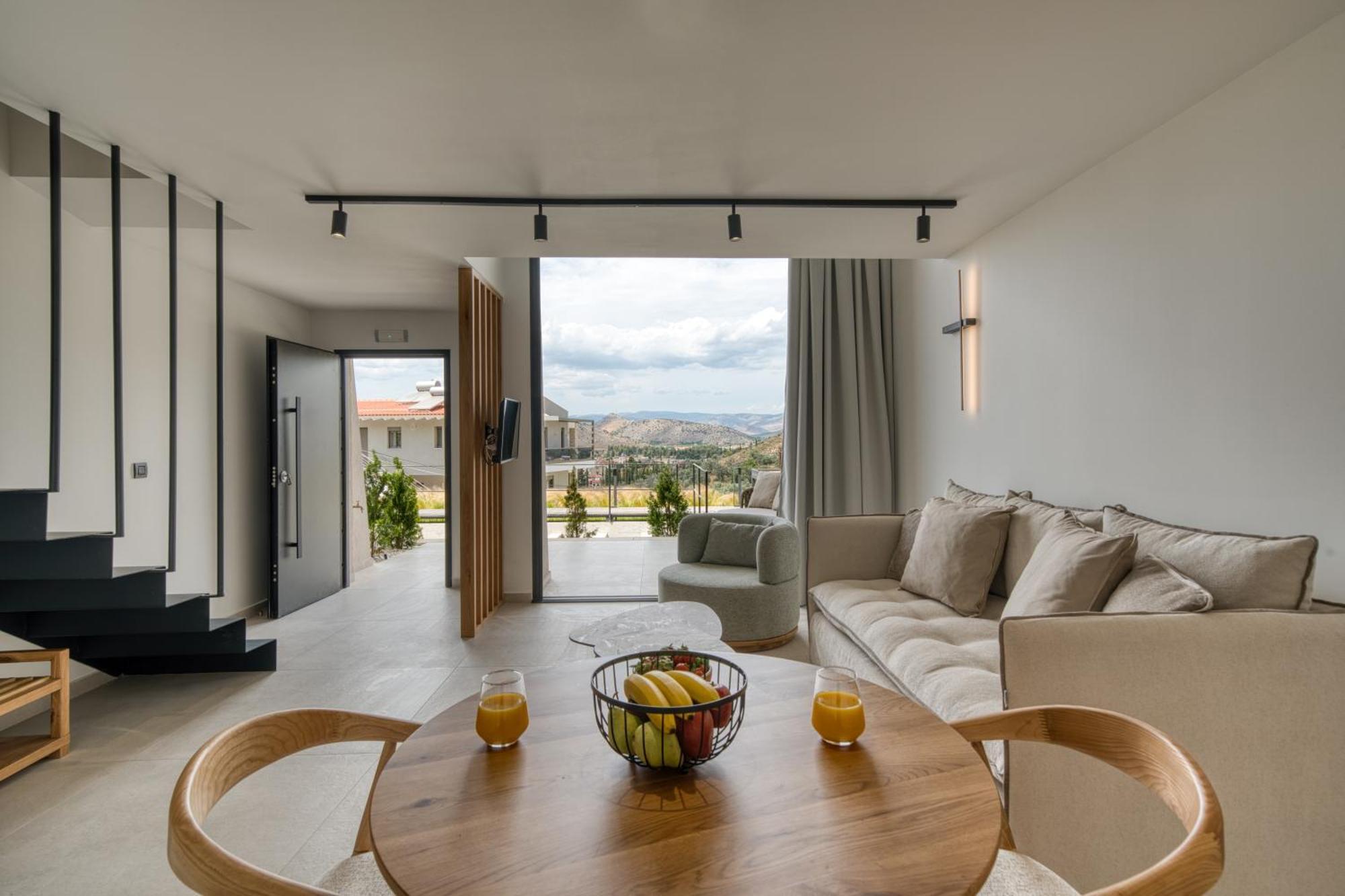 Anima Deluxe Suites Нафплион Экстерьер фото