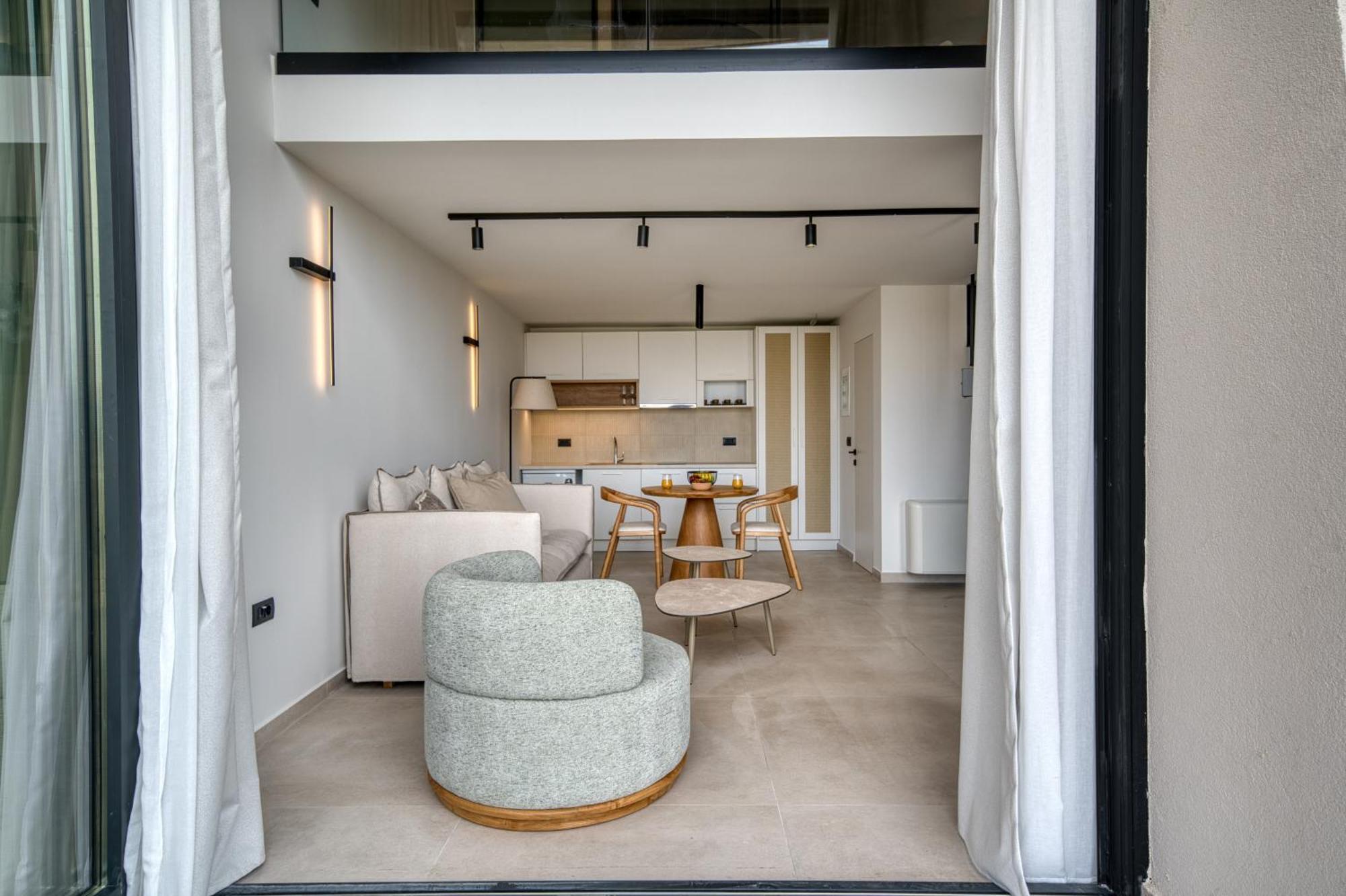 Anima Deluxe Suites Нафплион Экстерьер фото