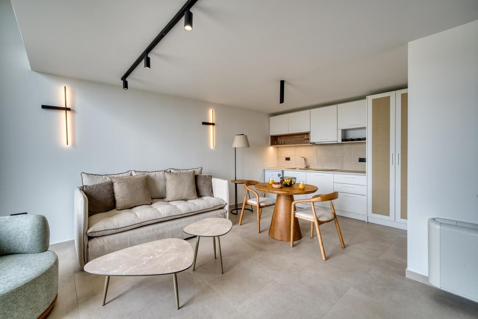 Anima Deluxe Suites Нафплион Экстерьер фото